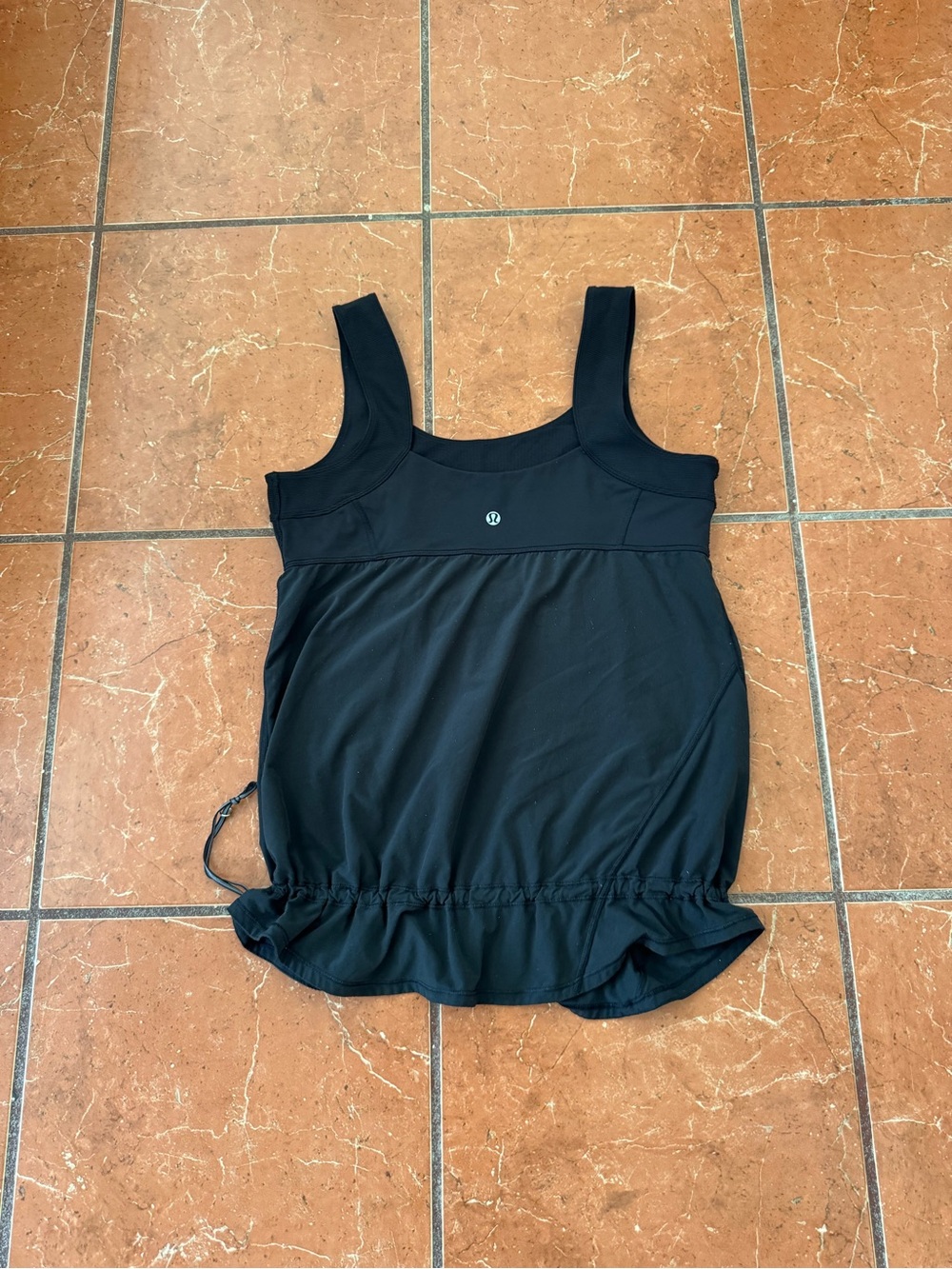 Lululemon Black Cinch Hem Athletic Tank Top Women’s Size 10